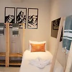 Harmony Surf Lodge